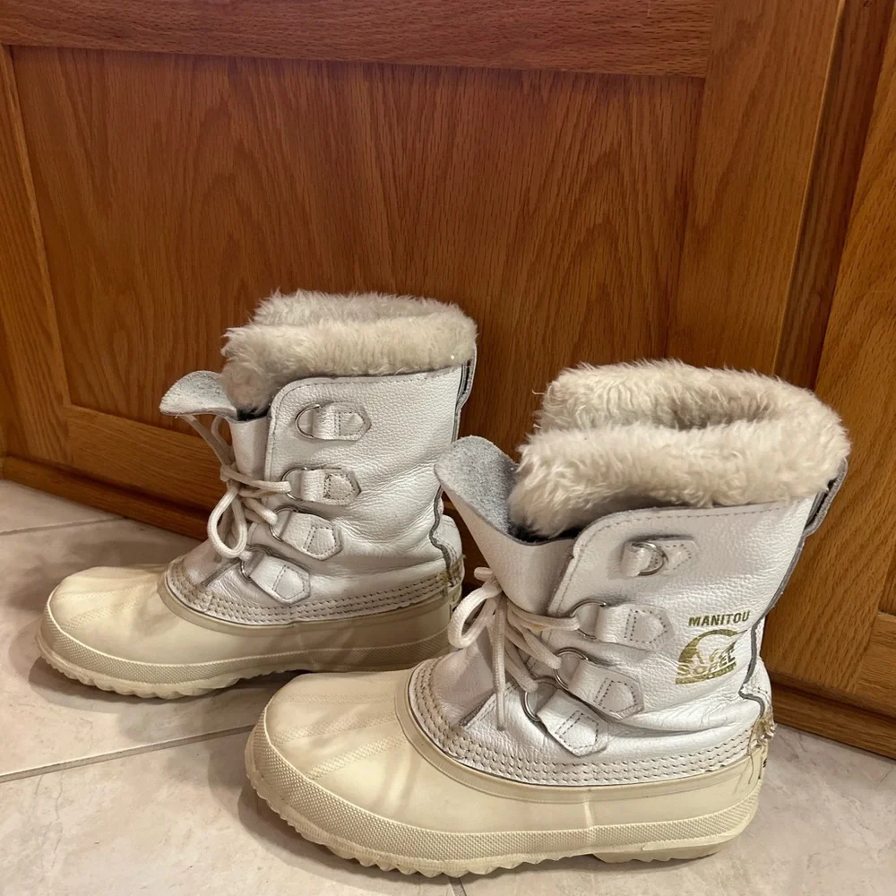 Sorel Vintage‎ Women’s White Leather Manitou Winter Boots